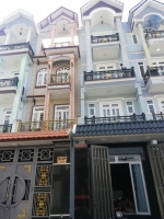 ban nha 35 tam 45x17m hem nhua 8m 704 huong lo 2