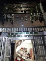 ban nha trong duc 1 lau con moi 130 19a 15 le dinh can