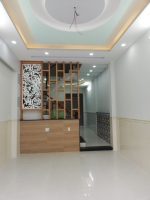 can ban gap nha 4 tam xay moi  shr  tinh lo 10  le dinh can