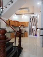 ban nha moi 4 tam khu nha cao tang doi dien bhx ten lua