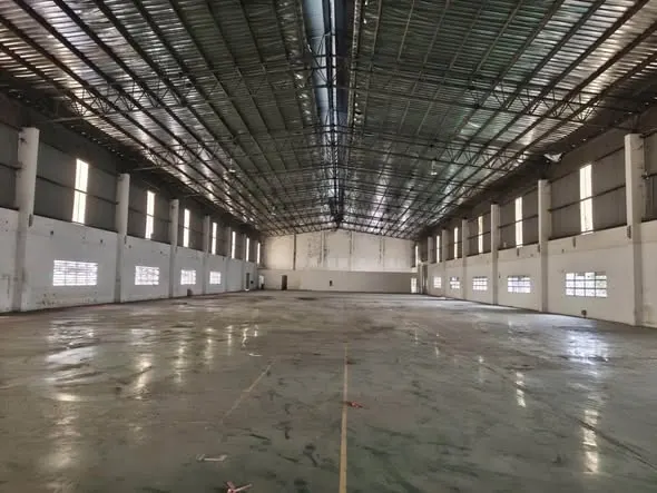 Cho thuê nhà xưởng 2.200m2 trong KCN Đức Hòa, Long An