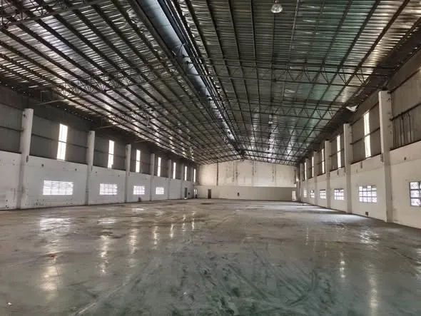 Cho thuê nhà xưởng 2.200m2 trong KCN Đức Hòa, Long An