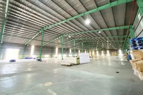 Cho thuê nhà xưởng 5.600m2 trong KCN Tân Uyên, Bình Dương