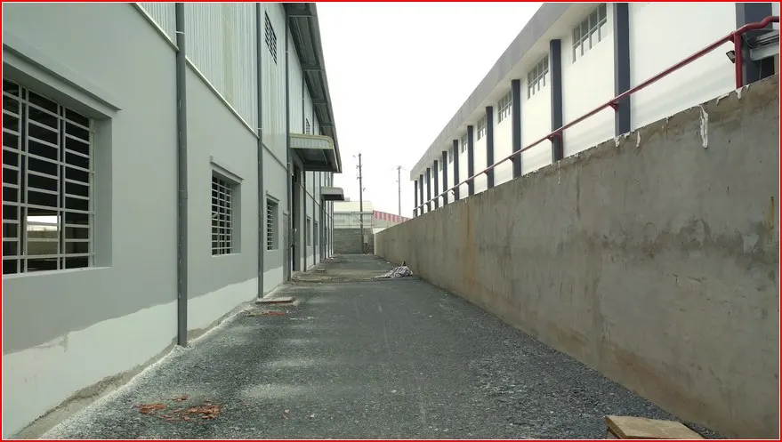 cho thue gap kho xuong 2 mat tien quoc lo 1a binh tan 6 000m2 gia canh tranh cua khu binh tan
